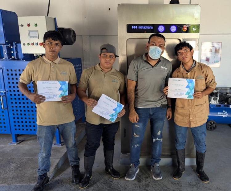 Capacitación sobre sistemas de trituración y esterilización de residuos biocontaminantes 